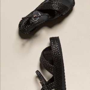 BEACH by Matisse Sunshine Raffia Womens Black Sandals